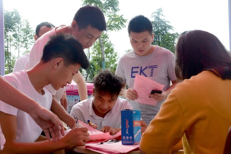 1527669774521008509.jpg DSC_1727_meitu_5.jpg