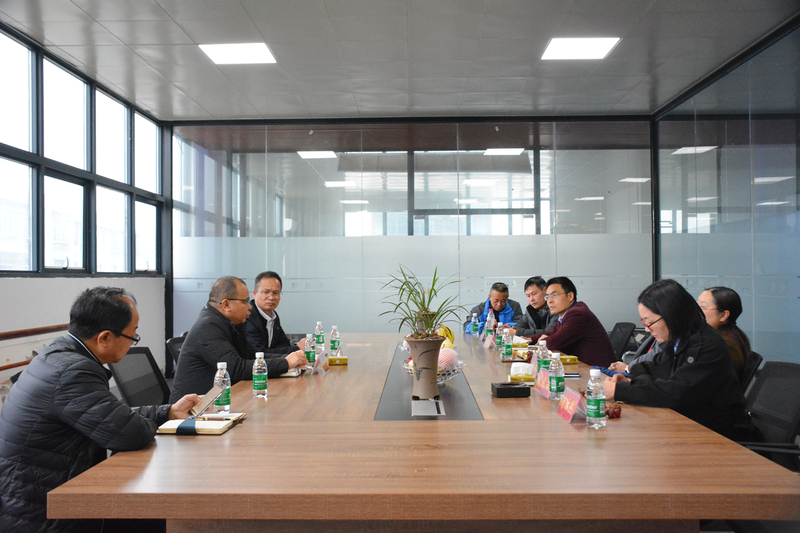 1637308958984055171.jpg DSC_2098.jpg