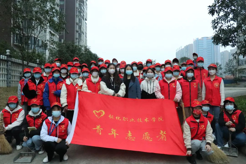 1646615552653013132.jpg 合影.jpg